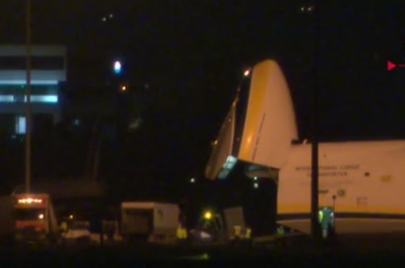Среднощно товарене на украински самолет АН-124 на Летище "София"
