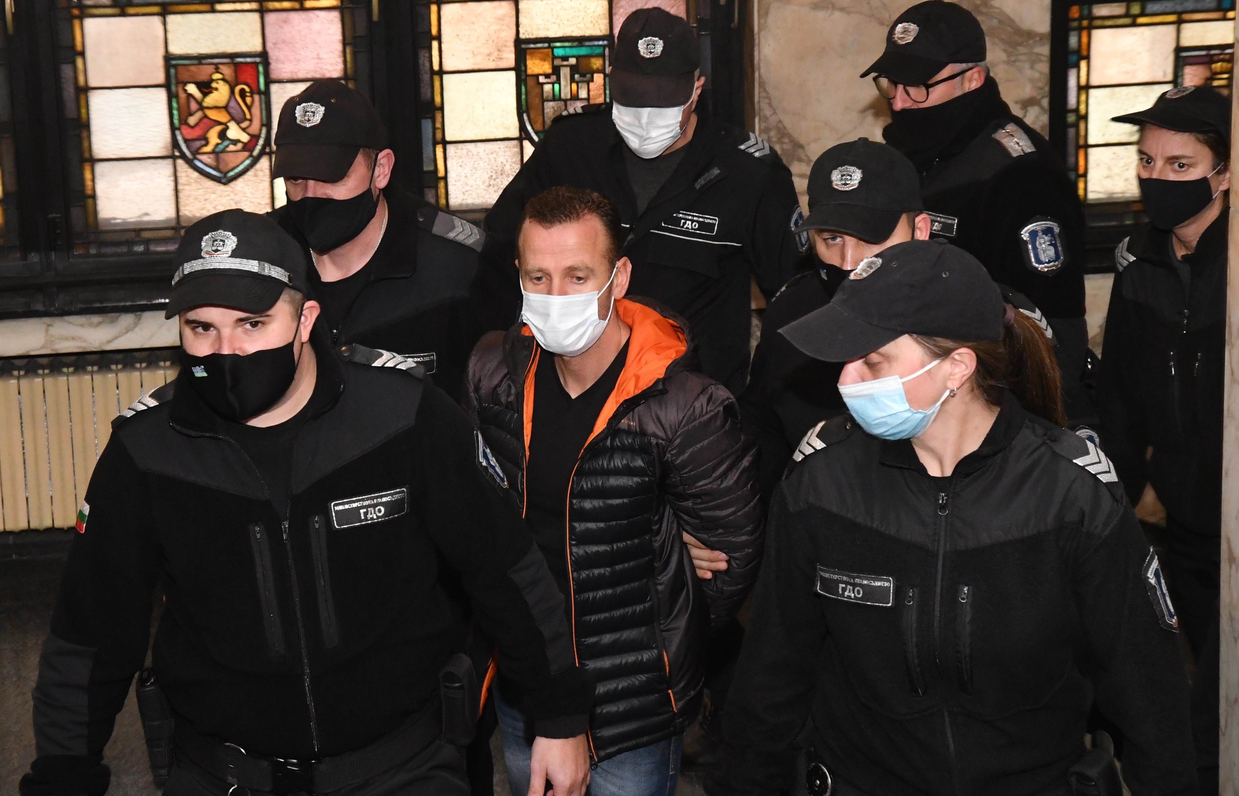 Домашен арест за обвиняемия за изпиране на милиони от магистрала „Хемус"