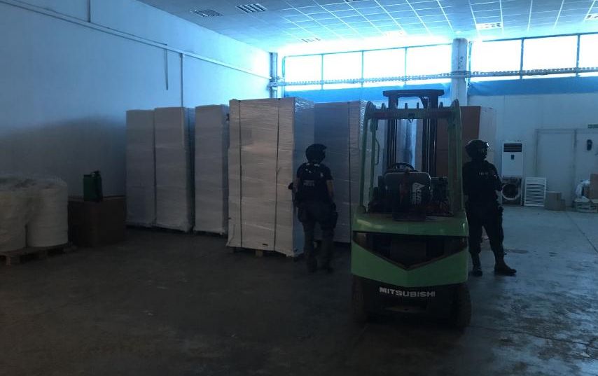 100 мастербокса на ден е бълвала незаконната фабрика за цигари в Ботевград