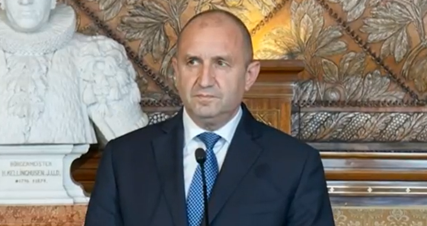 Радев от Хамбург: Изправени сме пред редица кризи (ВИДЕО)