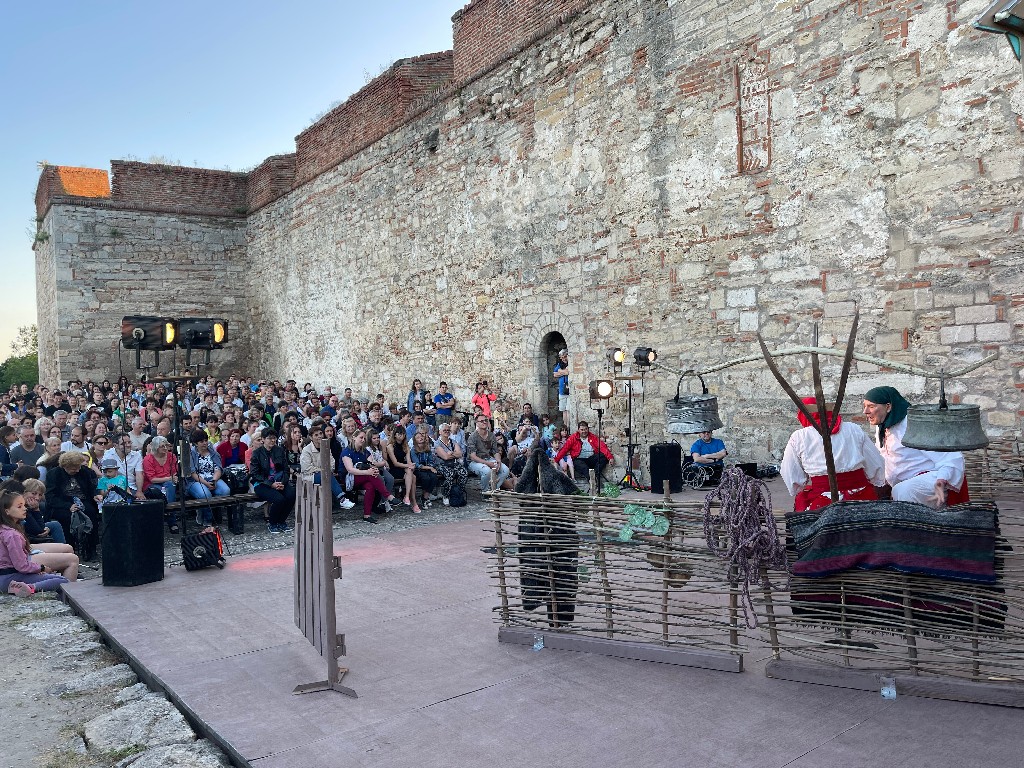 Арт фестивалът във Видин завърши с театър под звездите