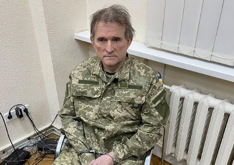 Службата за сигурност на Украйна разпространи видеозапис, на който Медведчук отправя обвинения срещу Порошенко