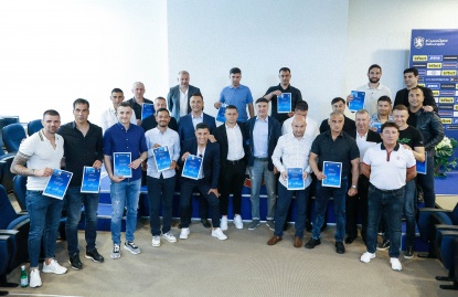 Тунчев, Манчев, Вальо Илиев, Веско Великов и др. взеха Про лиценз