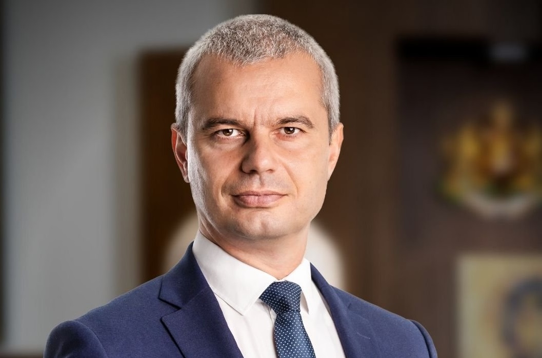 Костадинов: Въвеждането на еврото от 2024 г. ще е "смъртна присъда" за българската икономика