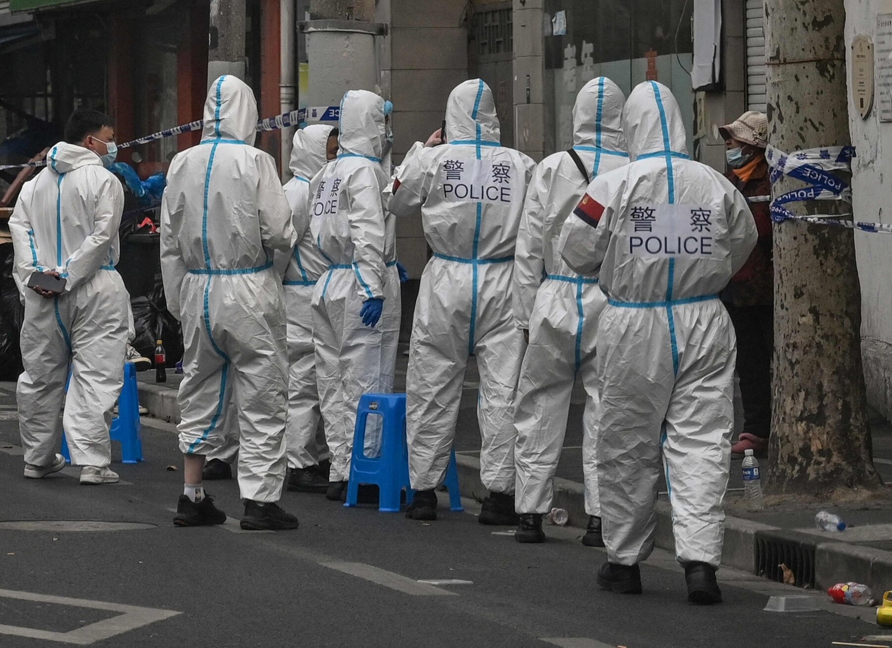 Китай премахва COVID карантината в Шанхай