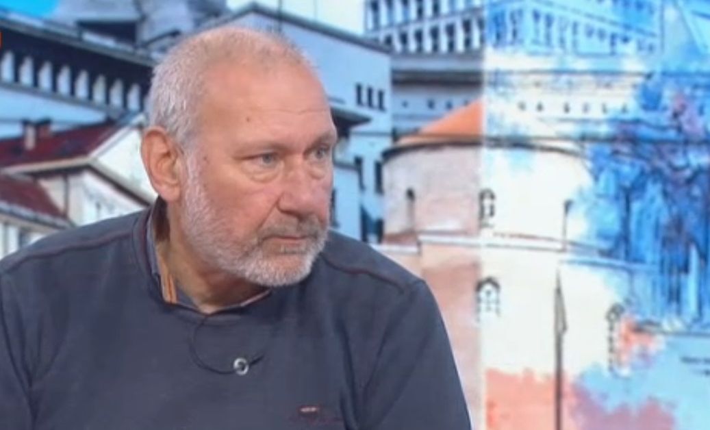 Проф. Николай Овчаров: Пожарът на културния център в Битоля показва лицето на македонизма