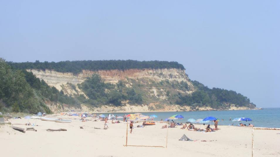 Държавата отново пише правила за къмпингуването