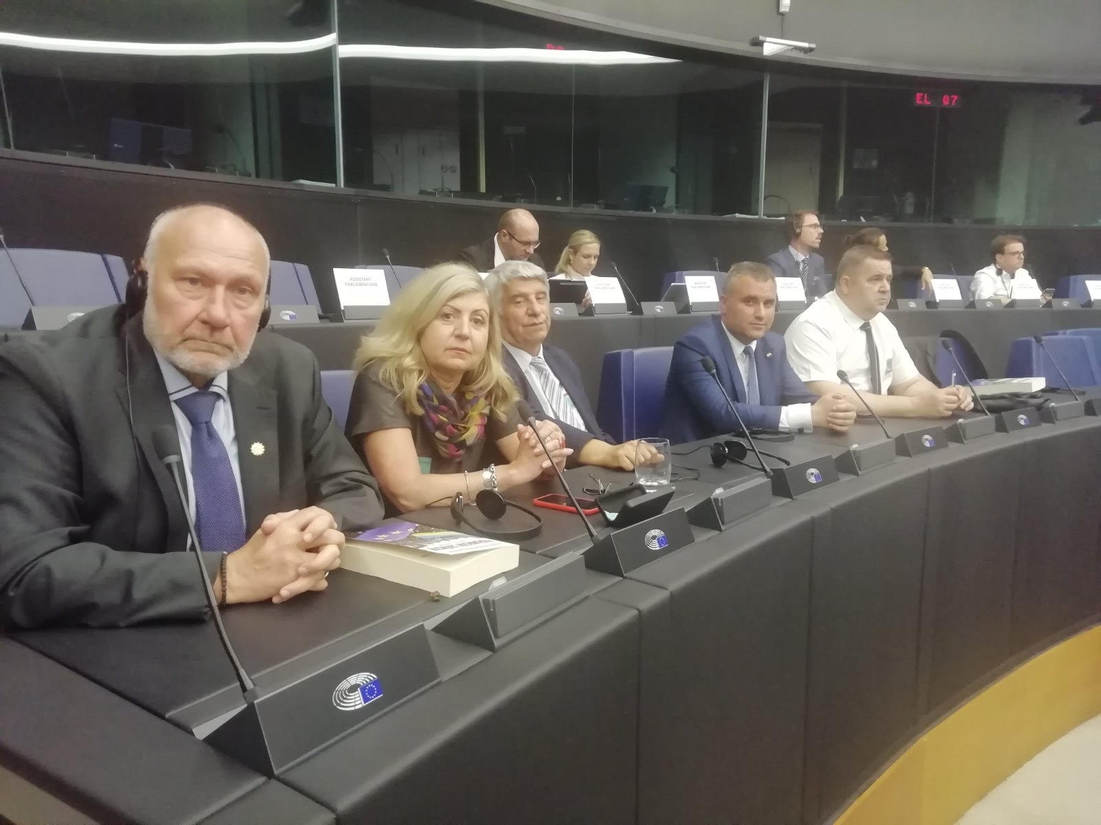 Проф. Николай Овчаров пред евродепутати в Страсбург: Тече възродителен процес срещу българите в РСМ