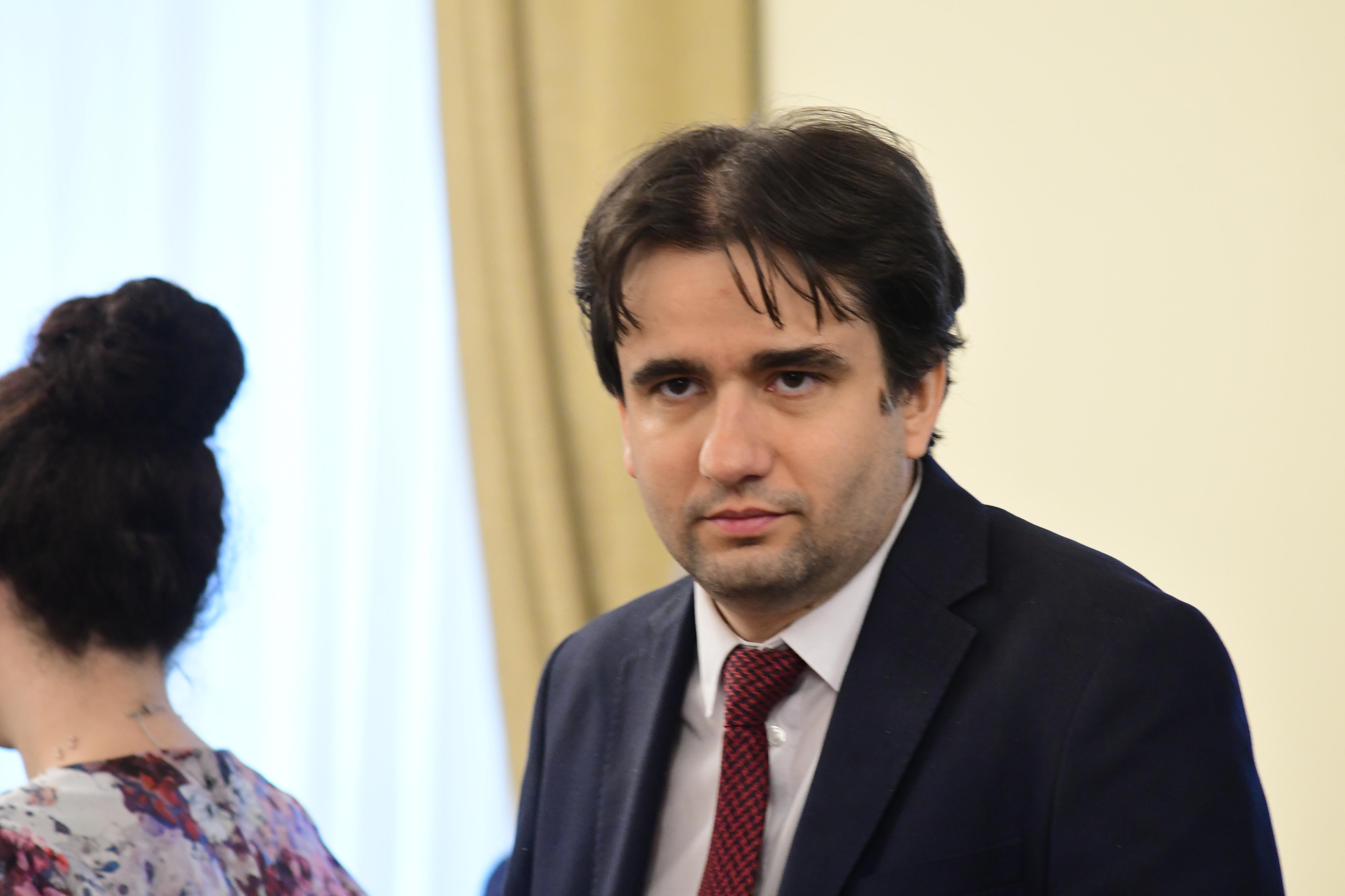 Божанов: Не е имало скандал с министрите от "Има такъв народ"