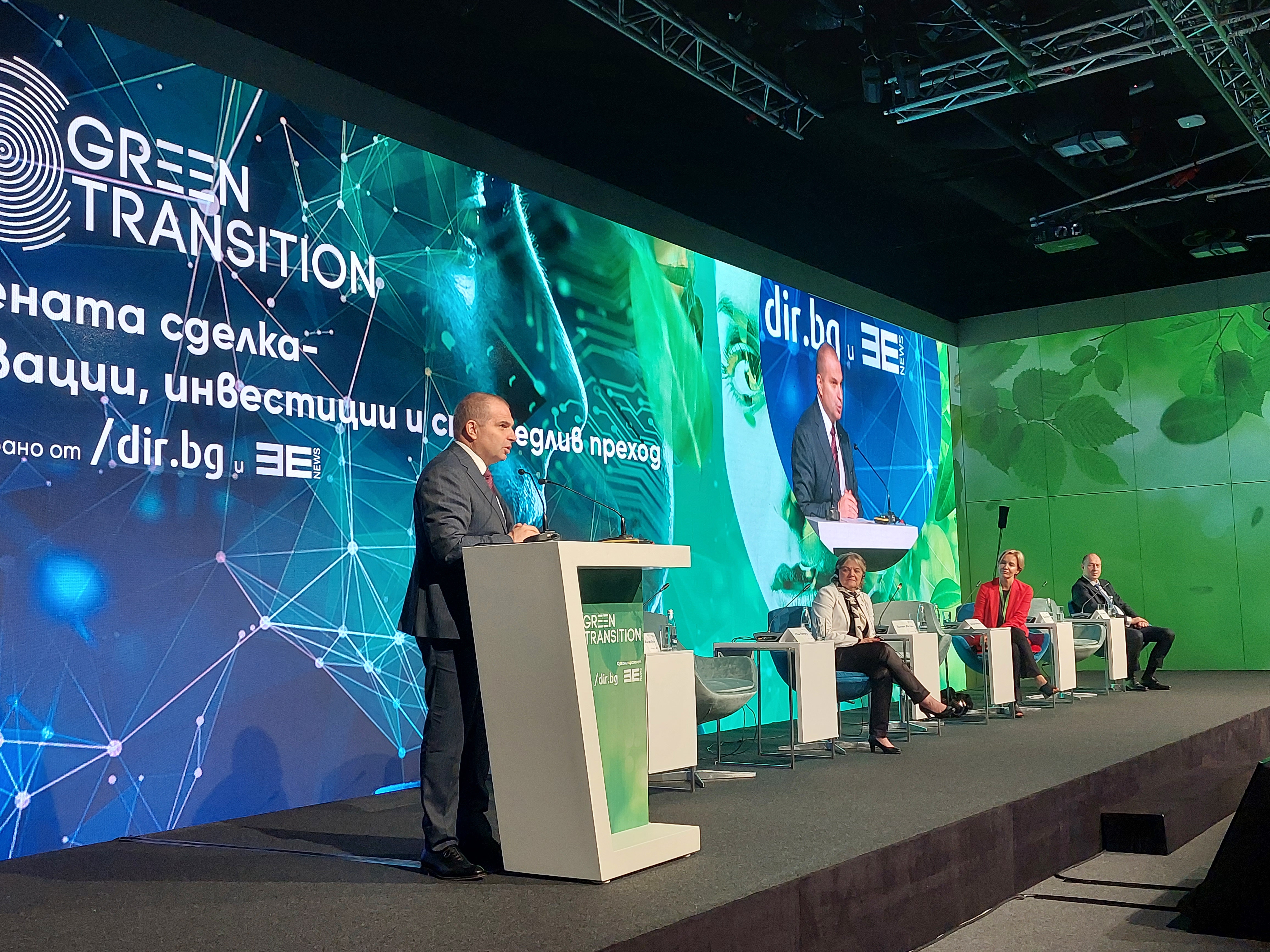 Вицепремиерът Караджов: В резултат на Зелената сделка ще се появят нови работни места