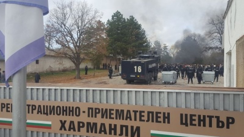 Сириец наръга с нож 3-ма свои сънародници в Харманли