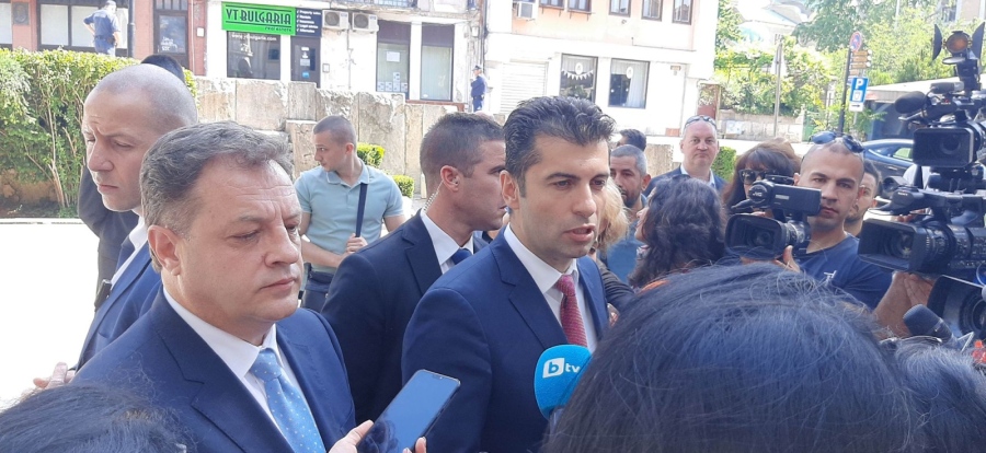 Премиерът Кирил Петков:  Очаквам през юли внос на азерски газ по интерконектора с Гърция