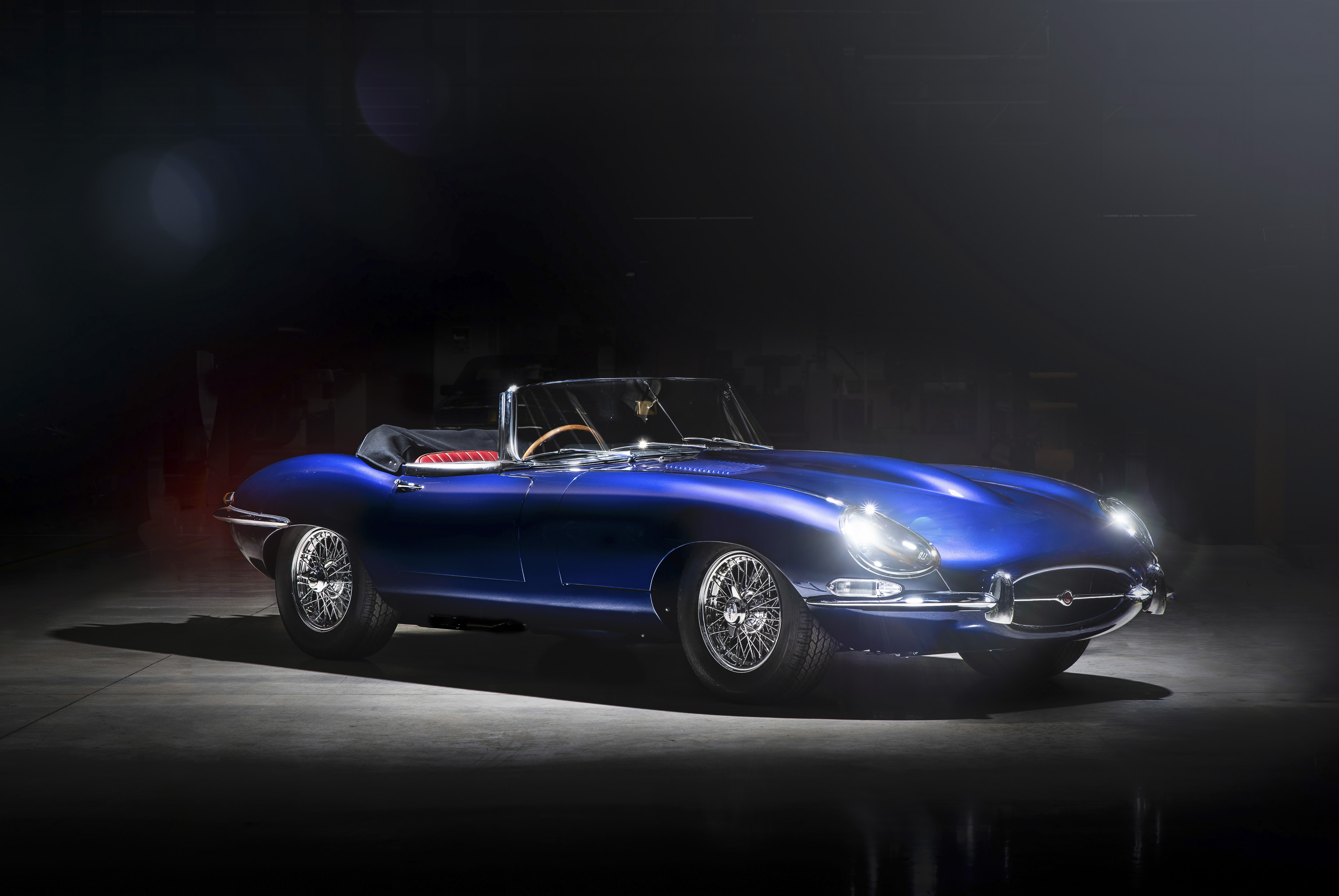E-Type се завърна