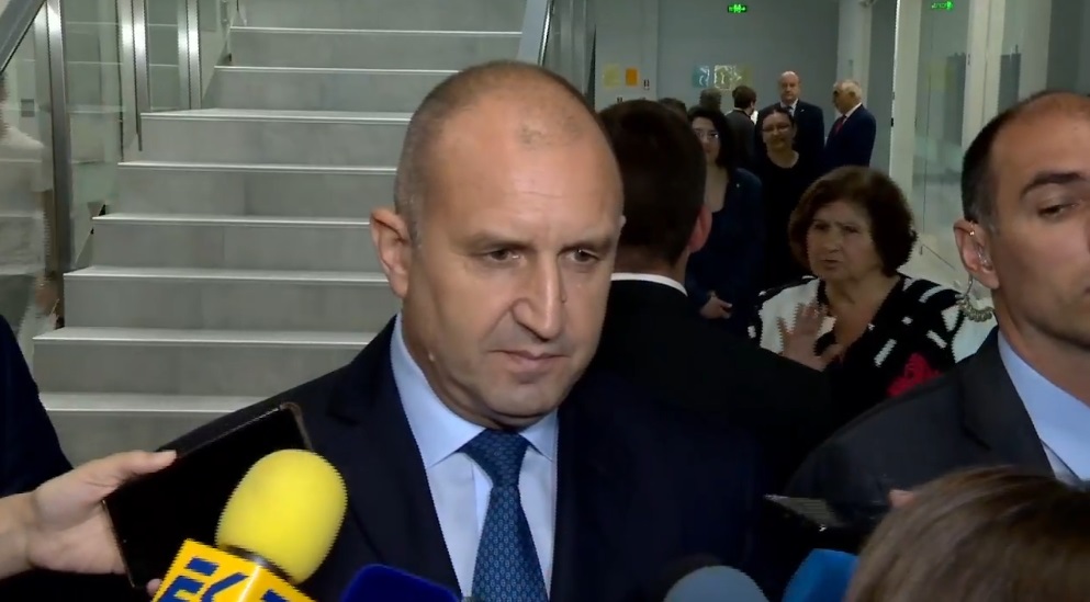 Радев: Следя с огорчение разпада на това Народно събрание