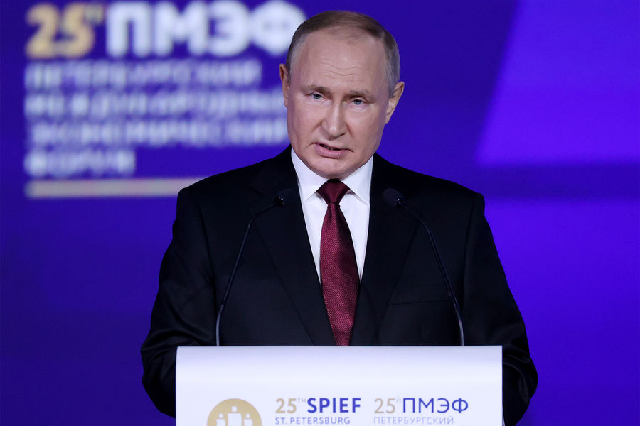 Владимир Путин: Еднополюсният свят свърши (обзор)