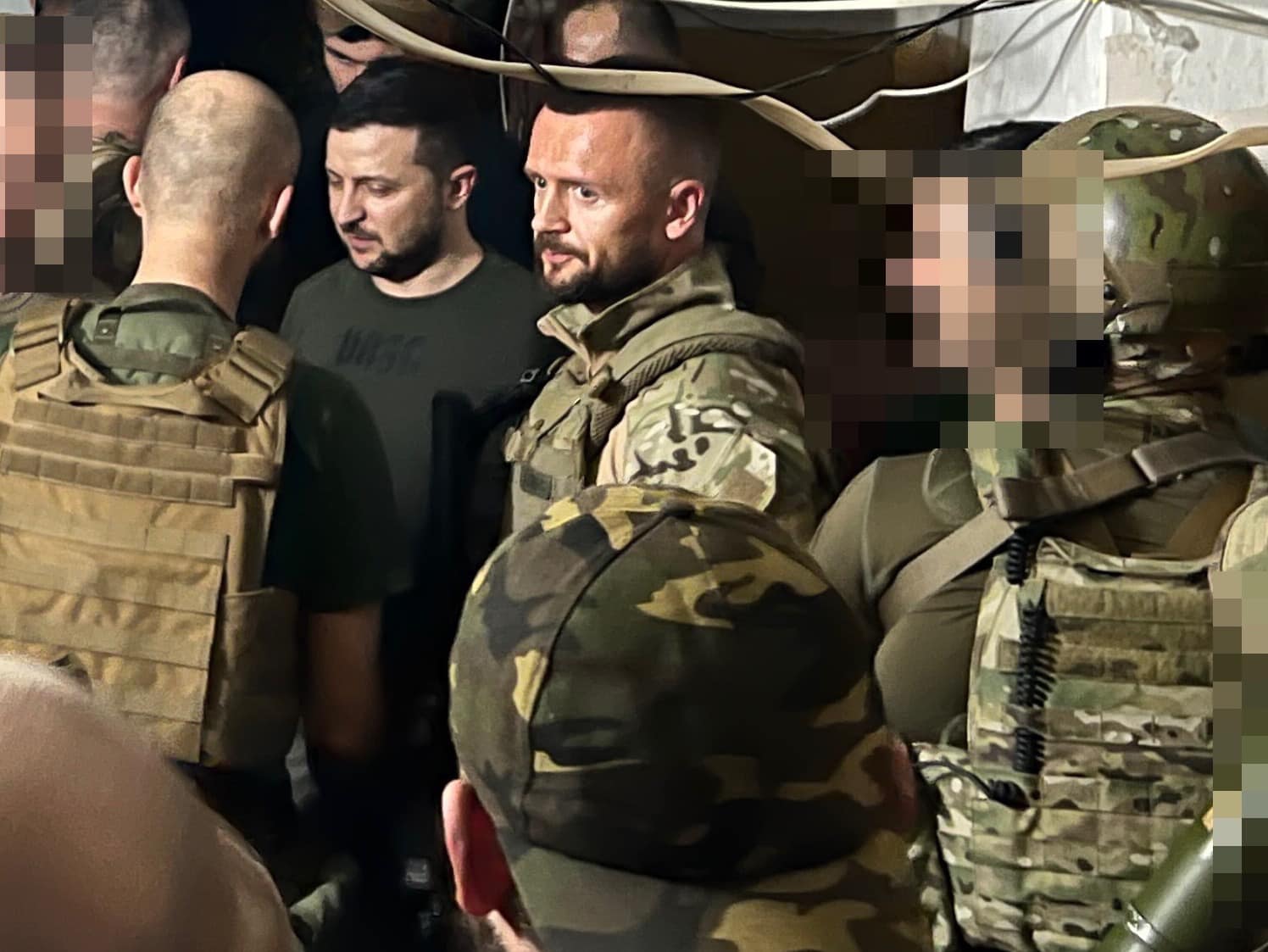 Зеленски е попаднал под обстрел в Лисичанск