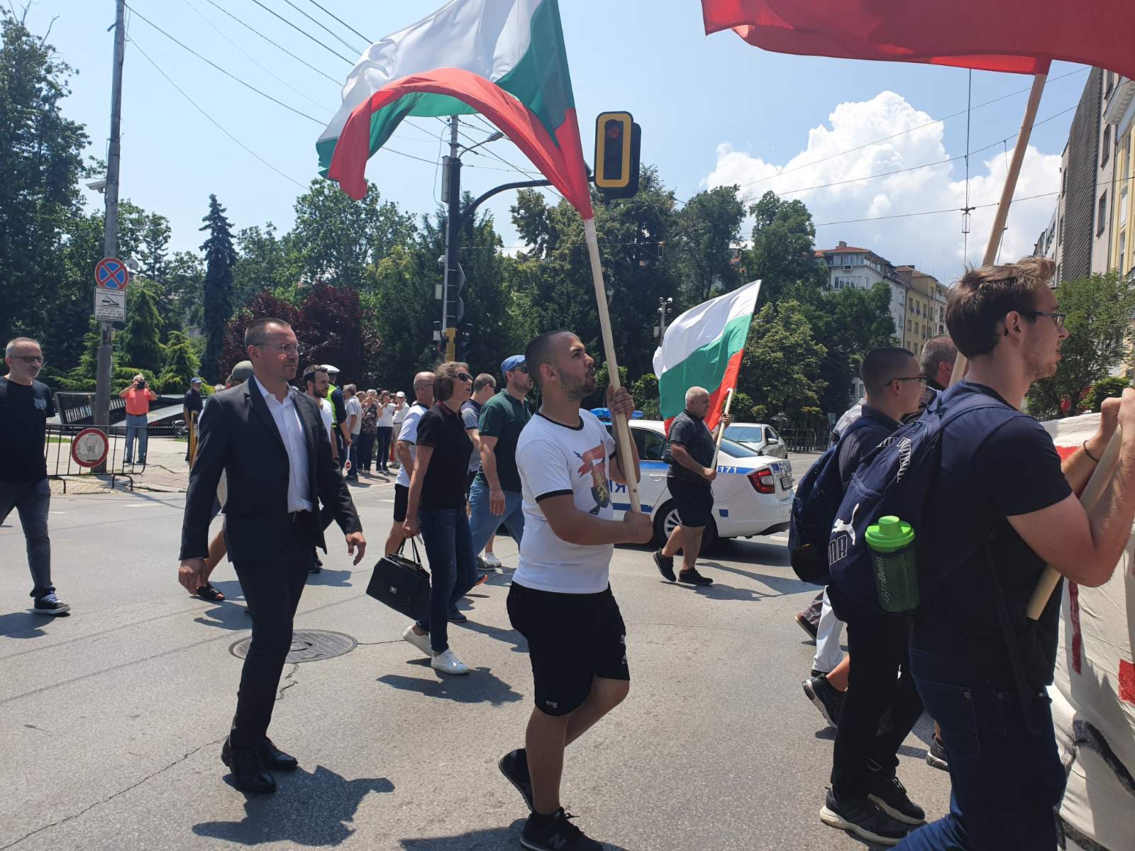 ВМРО: Кириле, кажи си! Защо избяга през задния вход?