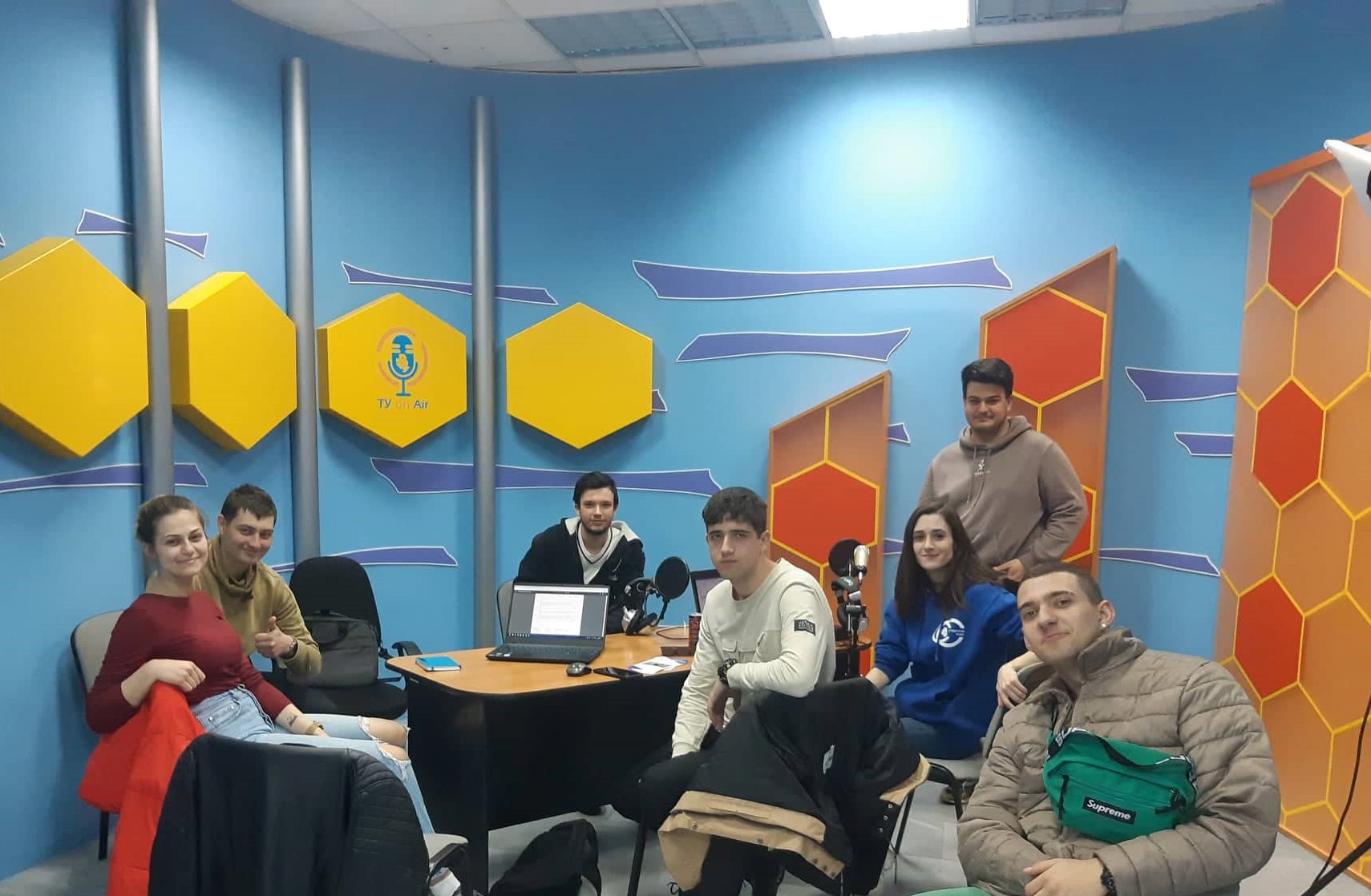Варненски студенти ще излъчват на живо младежки фестивал по иновативен начин