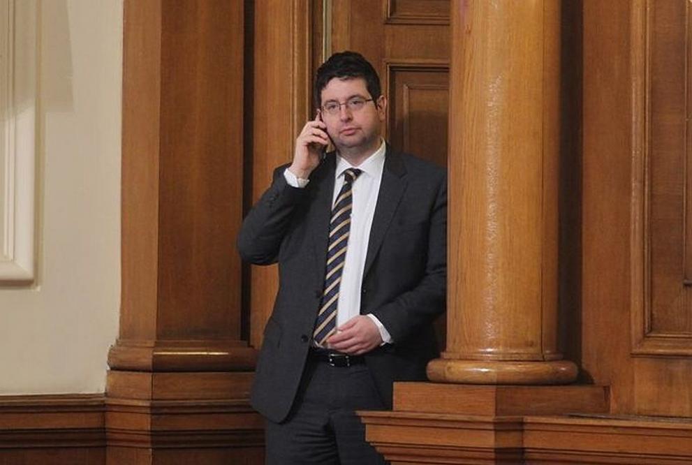Доц. Петър Чобанов: Управляващите говорят вулгарно за бедността!
