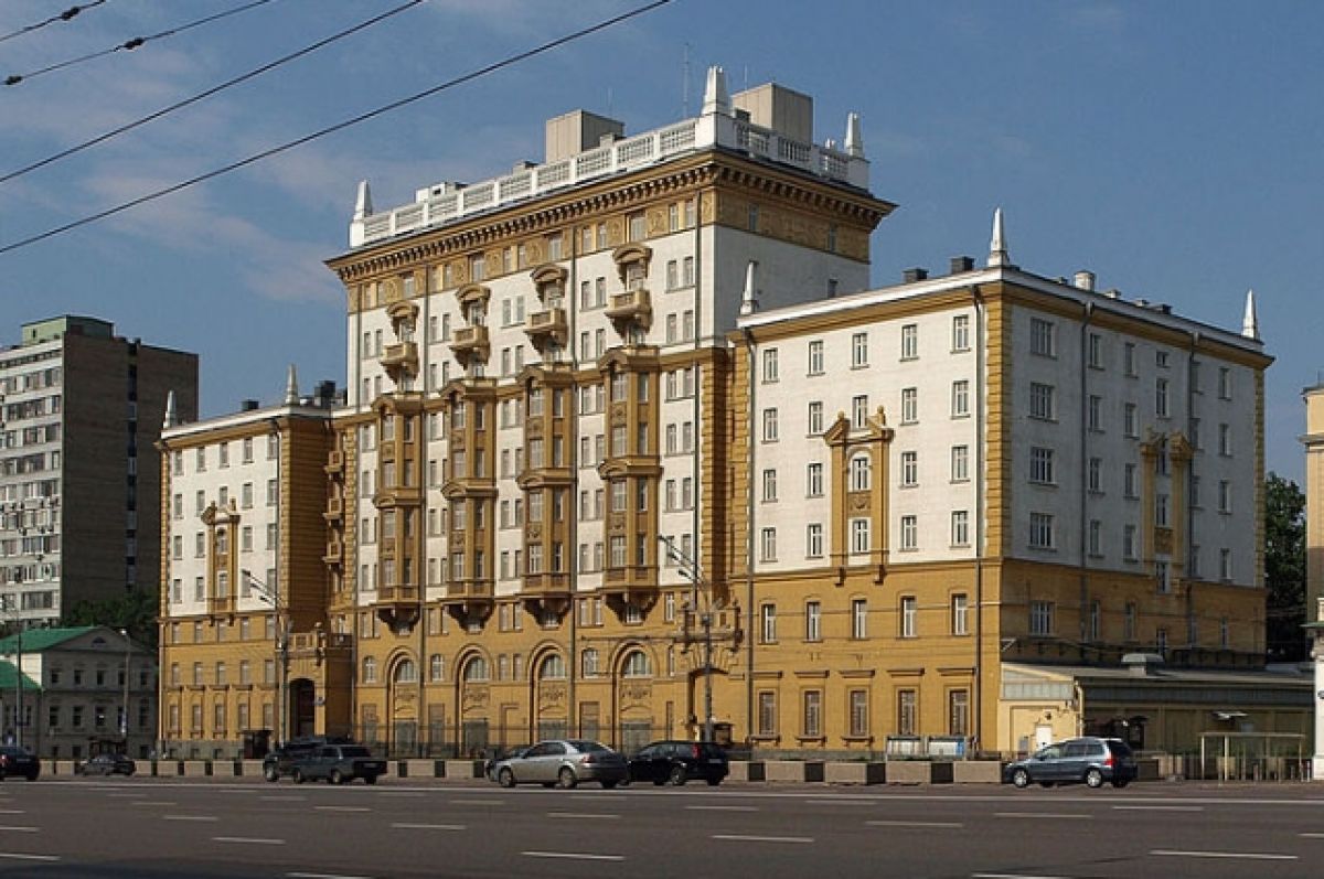 Москва прекръсти площада пред посолството на САЩ на "Донецка народна република"