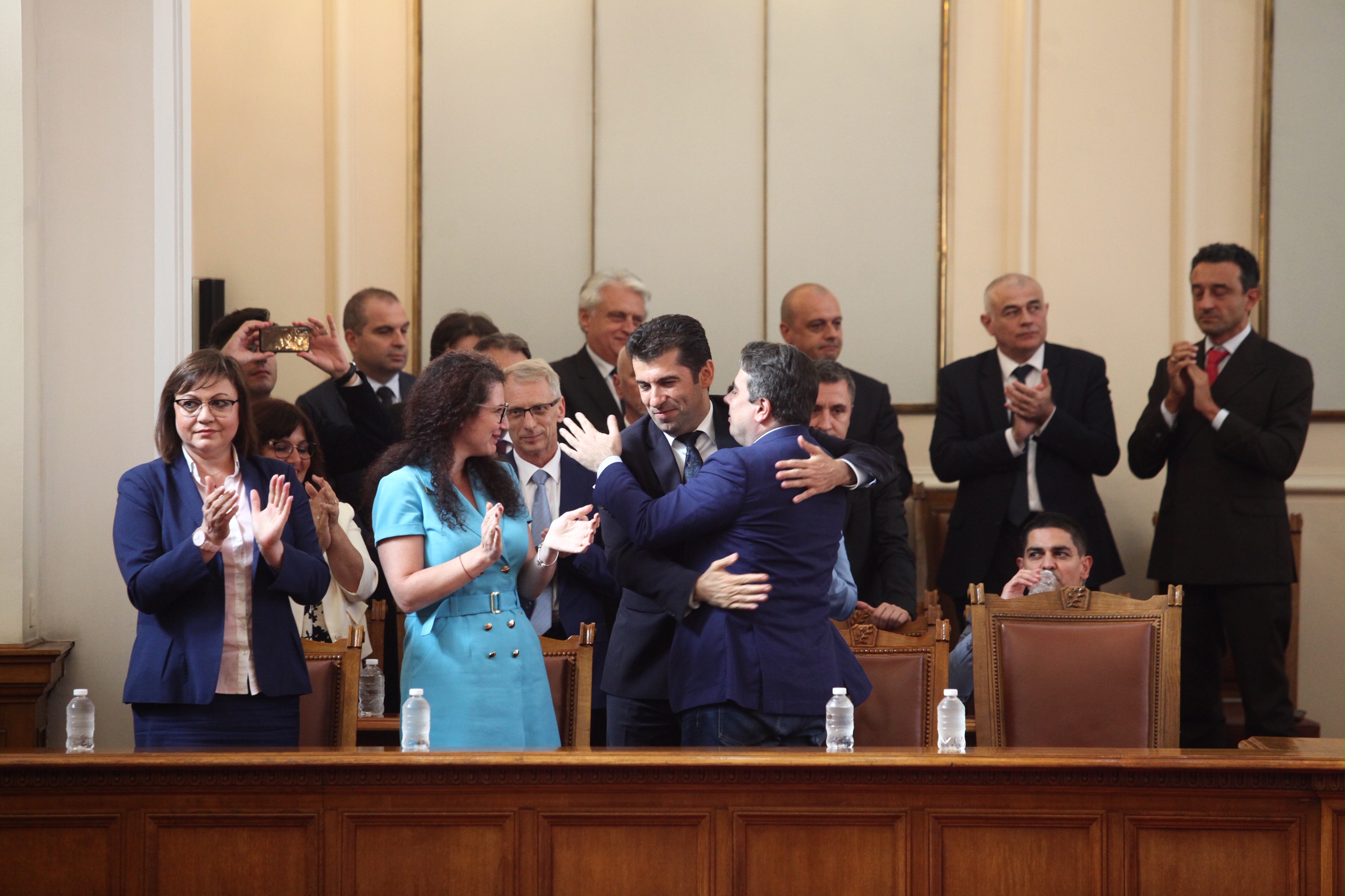 Петков след вота: За мен беше чест