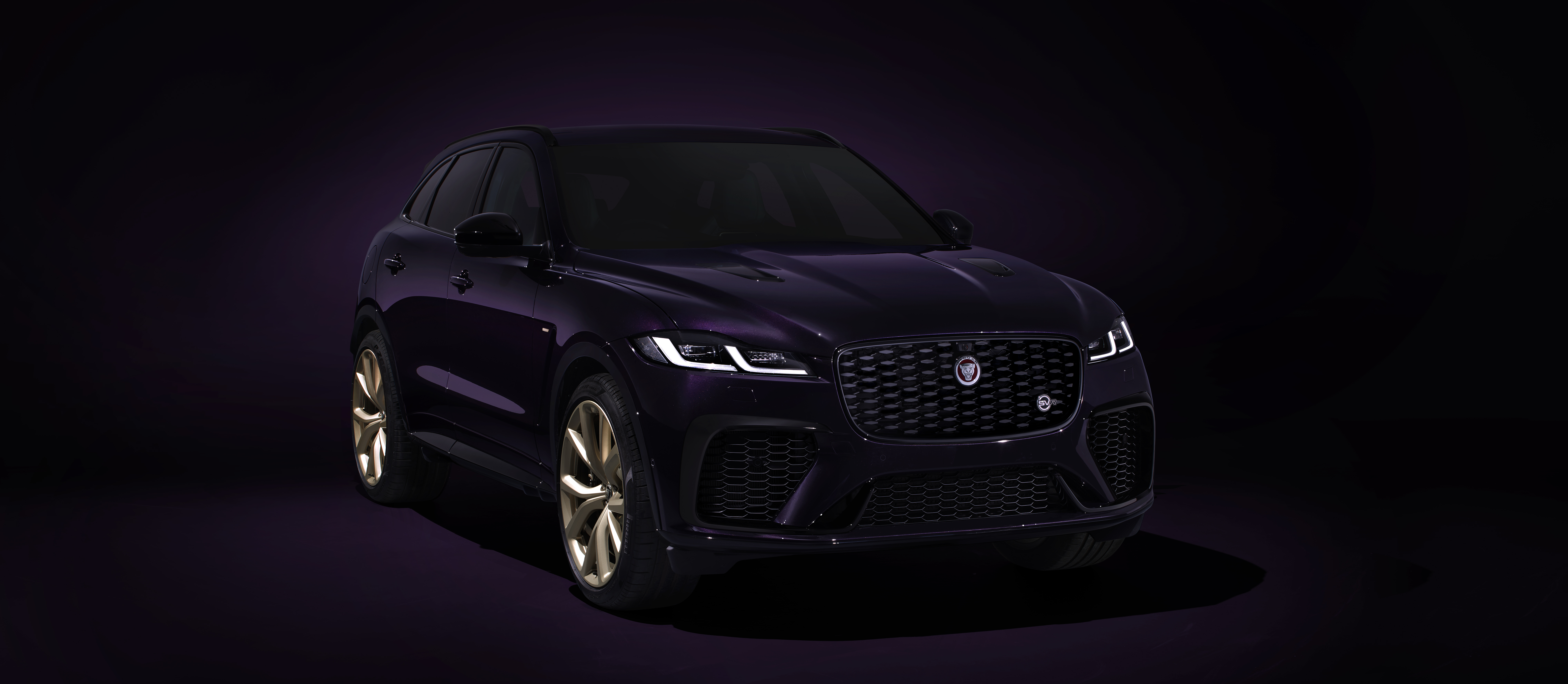 Jaguar пуска лимитирана серия F-PACE SVR в тираж от 394 броя