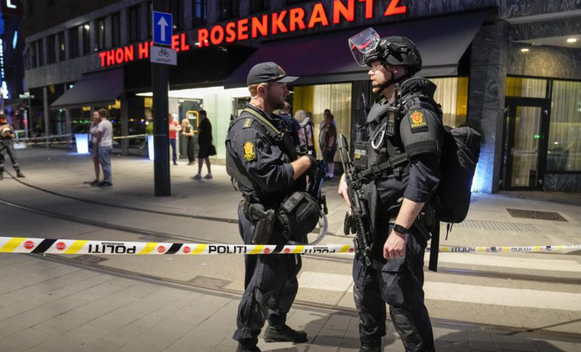 Стрелбата в Осло се разследва като терористичен акт, заяви полицията
