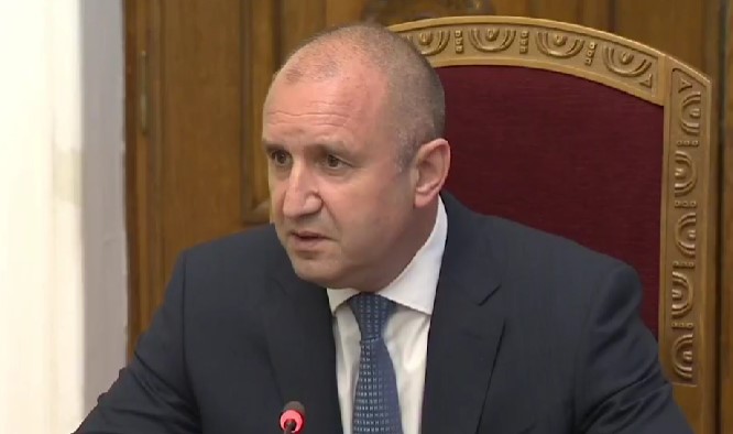 Президентът към ДПС: Започваме консултации за съставяне на правителство в предизвикателен момент (Видео)