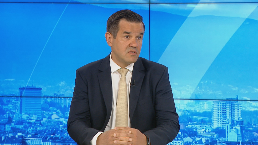 Уволненият от Нинова шеф на ВМЗ: Лъже и манипулира, сделка за износ на оръжие имаше