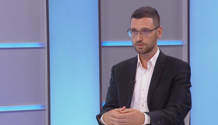 Депутат от "Промяната": Тази вечер партията ще обсъди вариант за премиер, различен от Кирил Петков