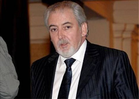 Лютви Местан се отказа от адвокатите си