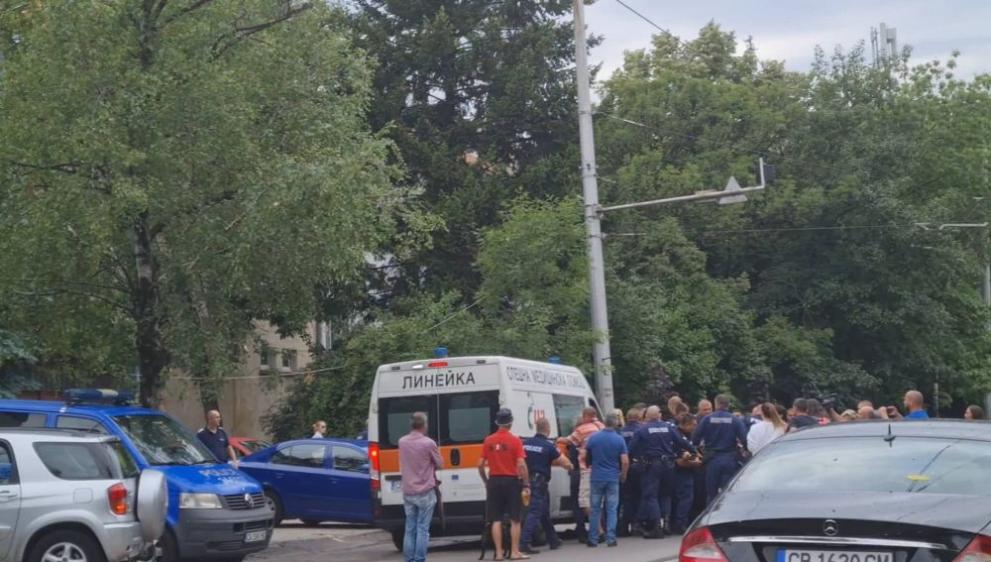 Волен Сидеров е в болница, твърди, че е блъскан и малтретиран от полицаите на Първо управление