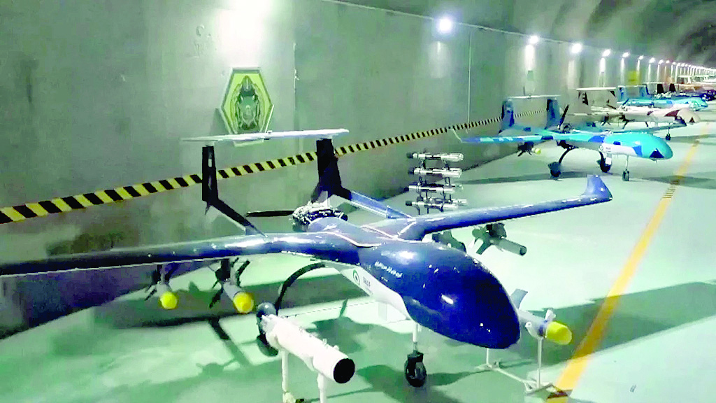 Иран ще достави „стотици дронове“ на Русия