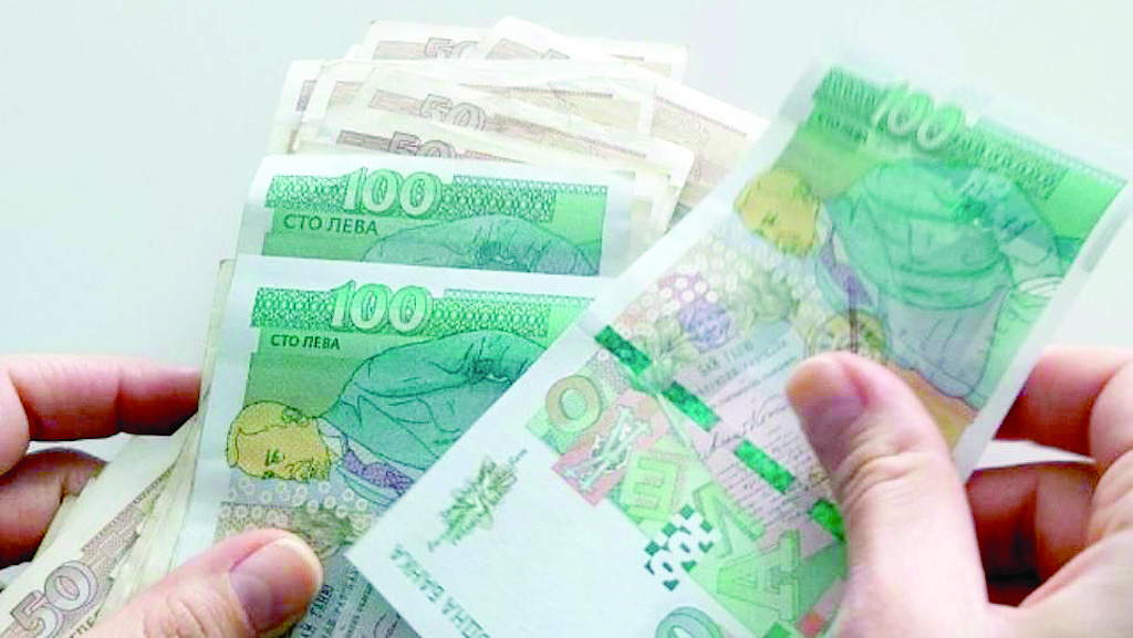Средният осигурителен доход за май е 1299 лв.