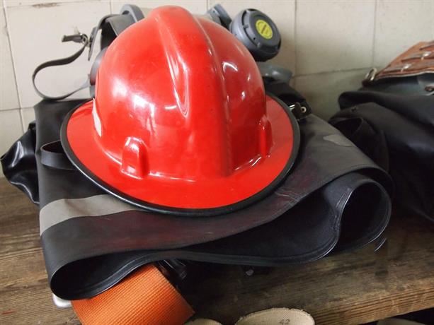 Пожар в двуетажна къща в столичния квартал "Модерно предградие"