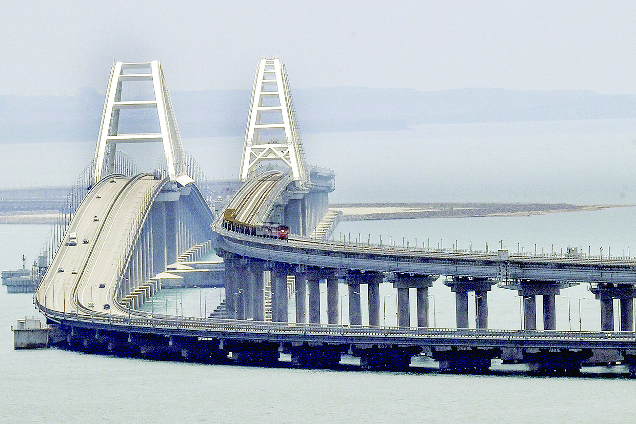 Москва: Претенциите на Киев за Крим оправдават войната