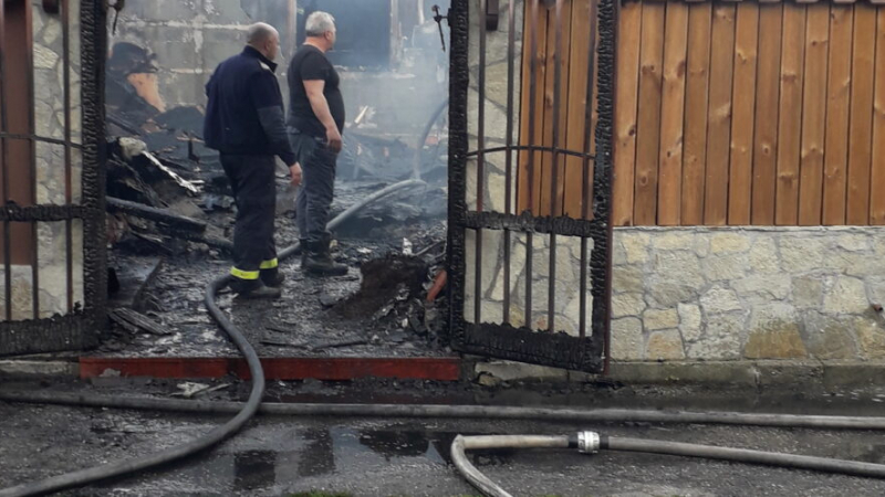 Условна присъда за 17-годишен за палеж в кв. „Столипиново“