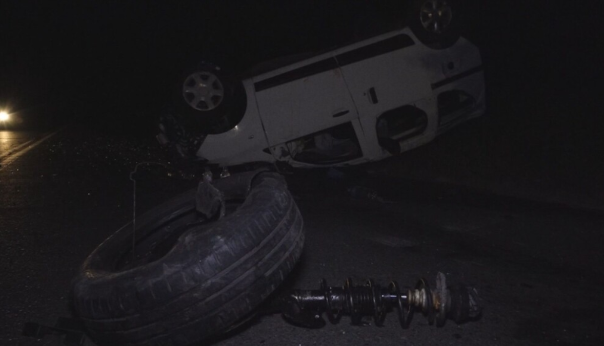 При изпреварване: Млад шофьор е в тежко състояние, неговият 17-годишен спътник почина на място