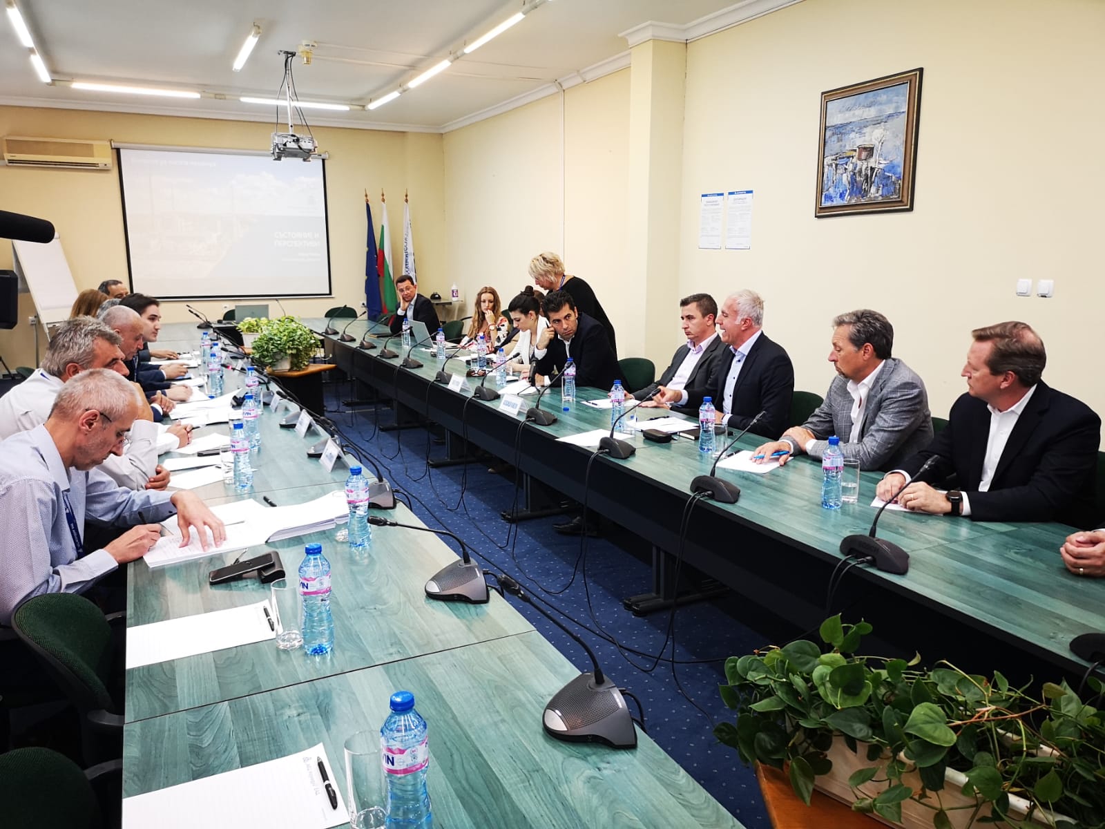 Петков на среща с представители на АЕЦ „Козлодуй“ и „Уестингхаус“ за алтернативни доставки на ядрено гориво