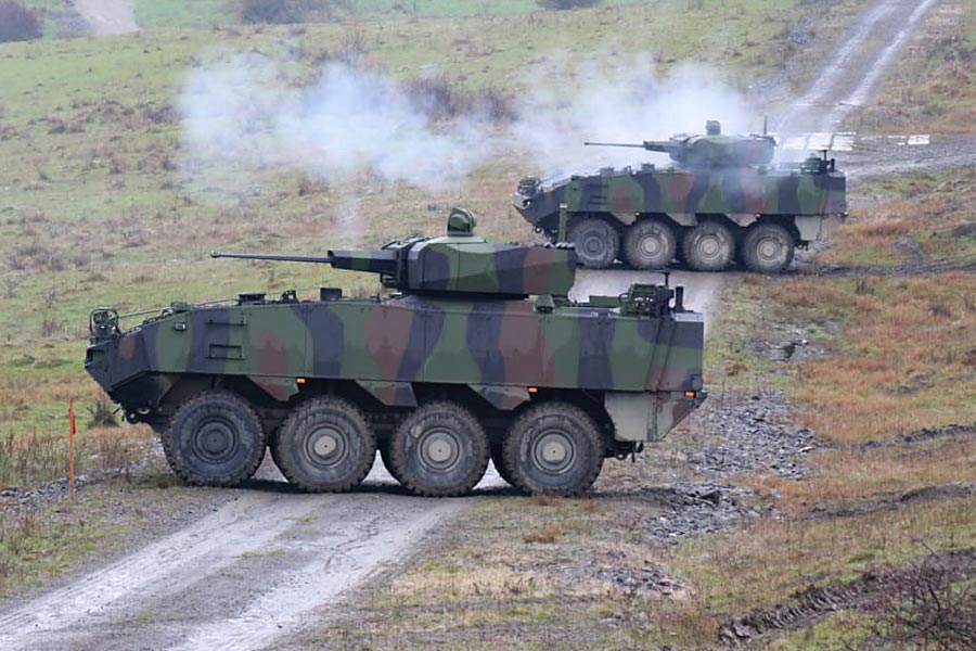 "Адевърул": България с интерес към произвеждани в Румъния бронетранспортьори