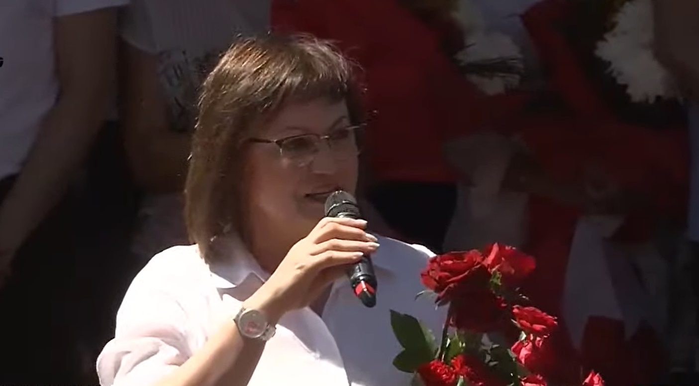 Нинова от Бузлуджа: Оставяме икономически развита държава