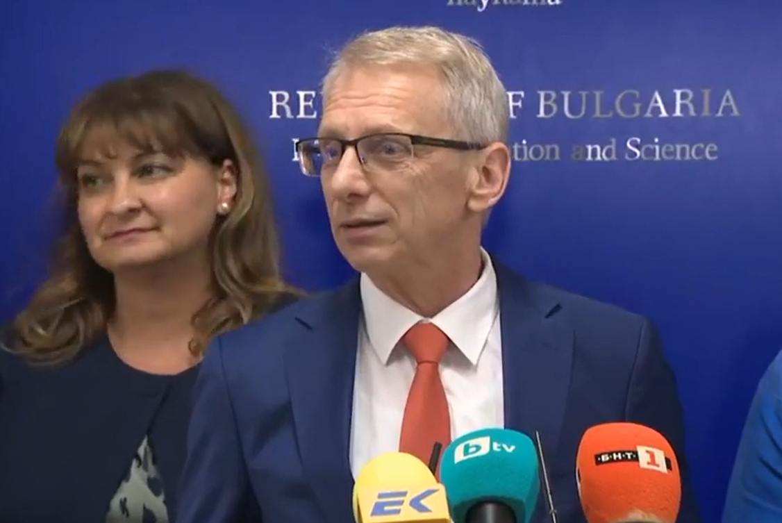 Денков: Няма да участвам в бъдещ служебен кабинет