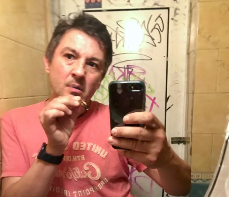 Катастрофиралият пред КАТ-Пловдив е 49-годишен компютърен специалист с школа за индийски танци