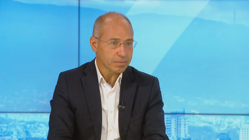 Шефът на "Сиела Норма": Машините за вота се съхраняват в същия склад, нови няма да се купуват