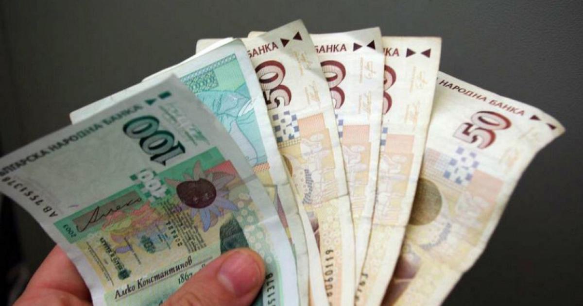 Заплатите нараснаха с над 200 лв. за година