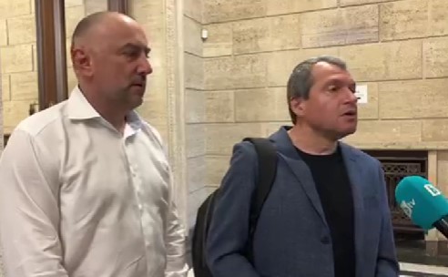 Тошко Йорданов при регистриране на партията за изборите: Целта ни е да убедим хората, че защитаваме техните интереси