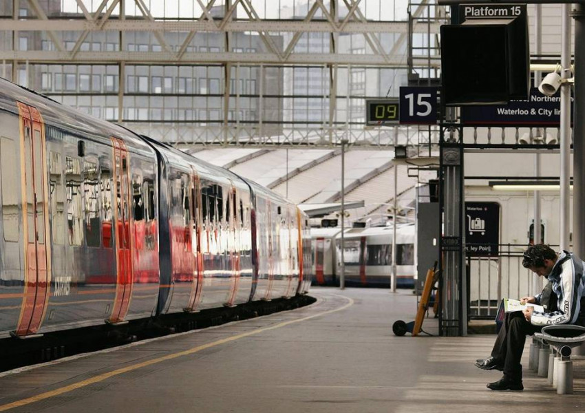 Протест на машинисти спря влаковете във Великобритания