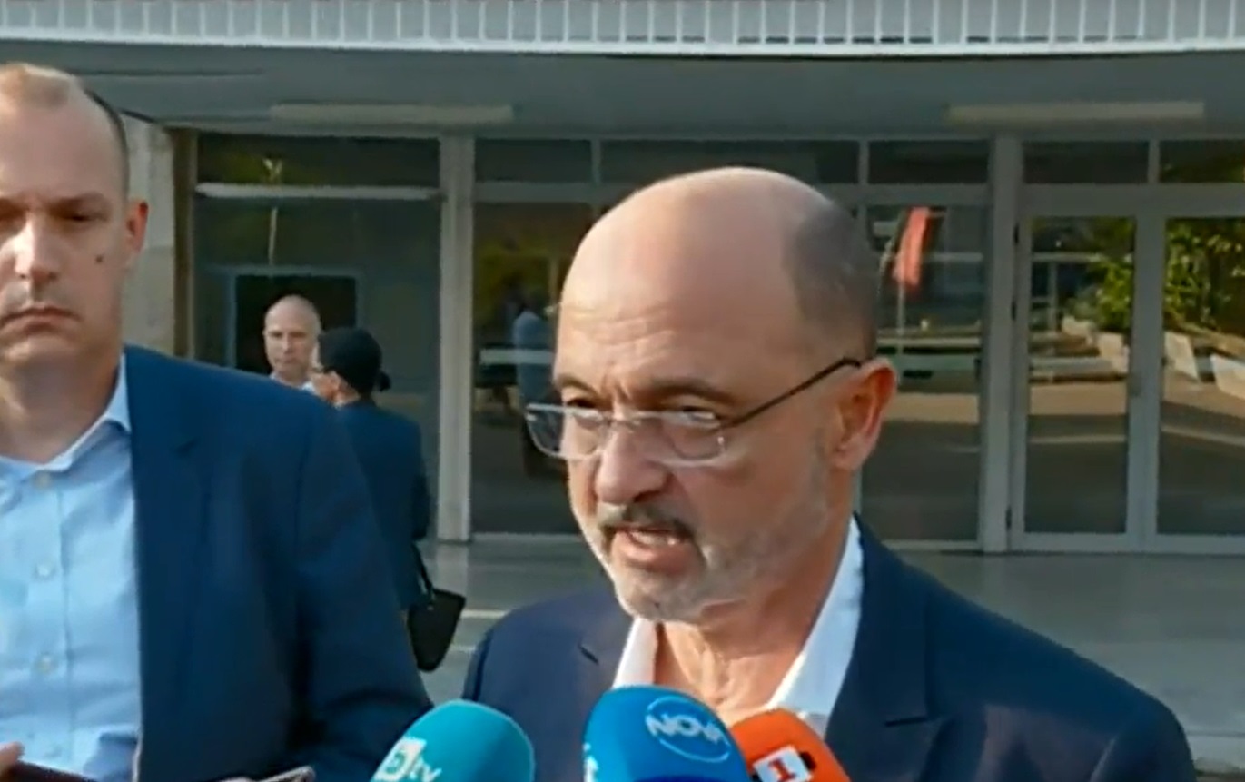 Транспортират до "Пирогов" две от пострадалите в катастрофата деца