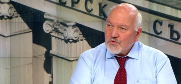 Проф. Александър Маринов: Политическата криза не може да се реши нито на "Дондуков" 1, нито на "Дондуков" 2