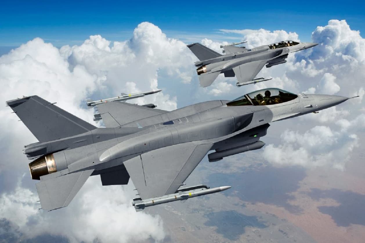 Тайван представи своя най-модерен боен самолет F-16V (Видео)